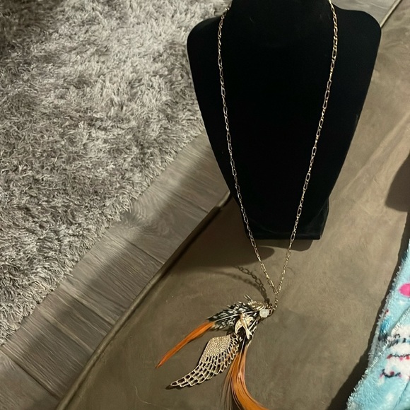 Angel wing and feathers multi charm necklace - Picture 5 of 5
